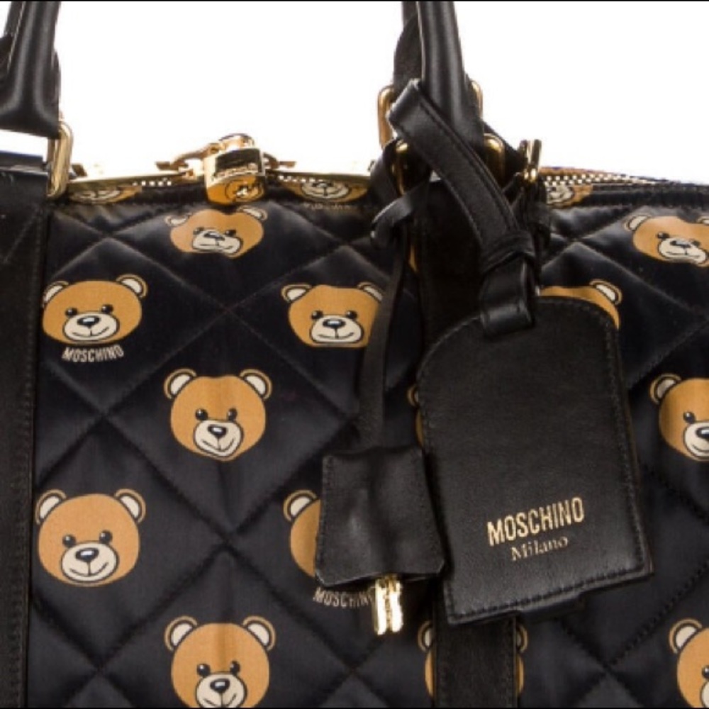 Moschino Bear Print Quilted Weekender Bag - Picture 10 of 17